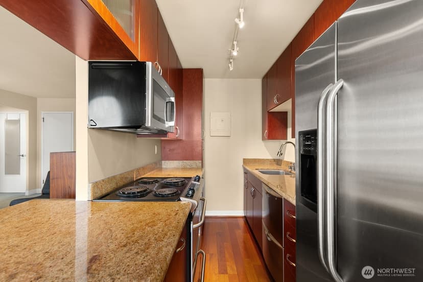 Property photo for 1105 Spring Street #1106, Seattle photo 6