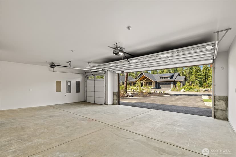 Property photo for 1061 Domerie Park Loop, Cle Elum photo 3