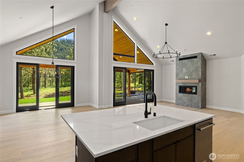 Property photo for 1061 Domerie Park Loop, Cle Elum photo 16