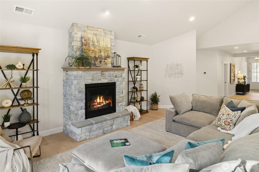 Property photo for 1001 Domerie Park Loop, Cle Elum photo 17