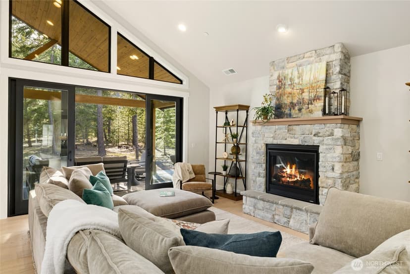 Property photo for 1001 Domerie Park Loop, Cle Elum photo 14