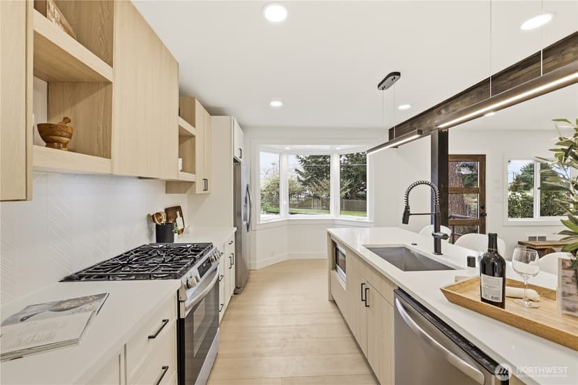 Property photo for 9011 36th Avenue SW, Seattle photo 8