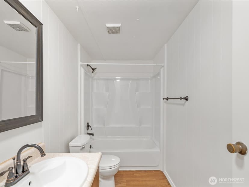 Property photo for 11510 E Riverside Drive #26, Bothell photo 18