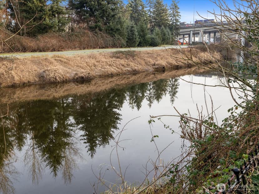 Property photo for 11510 E Riverside Drive #26, Bothell photo 26