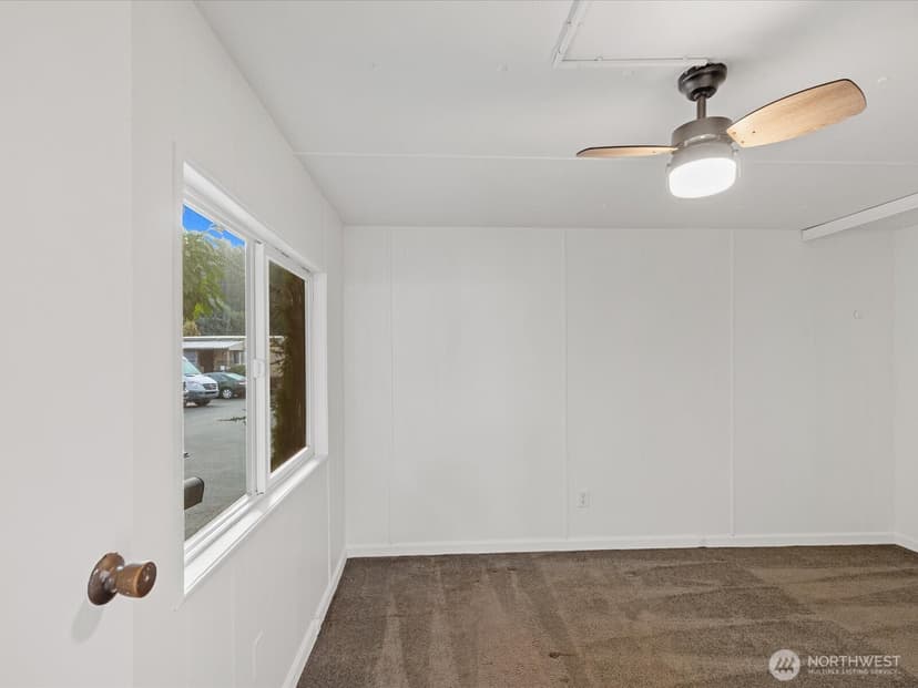Property photo for 11510 E Riverside Drive #26, Bothell photo 13