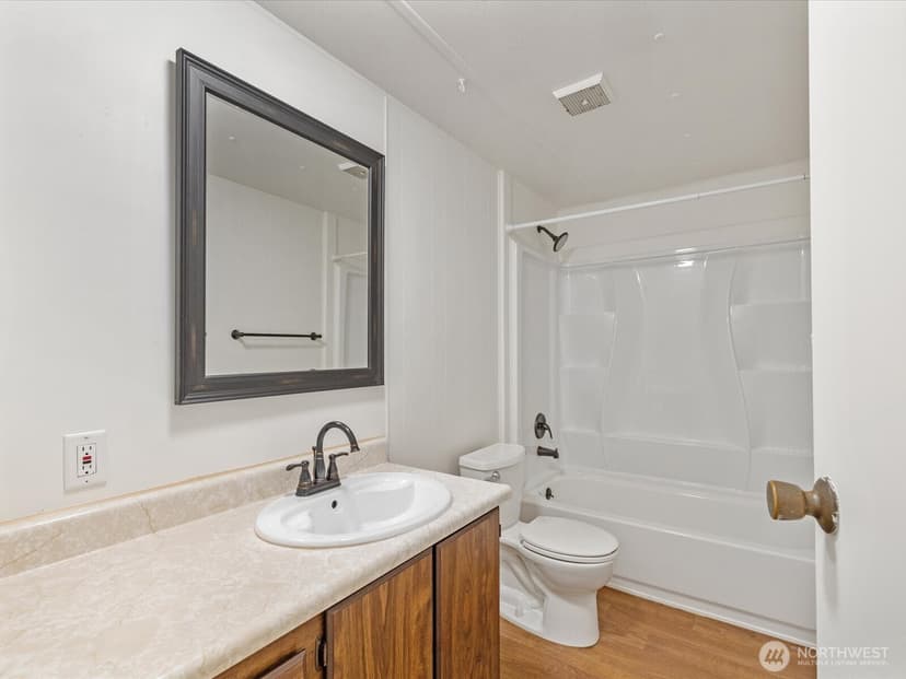 Property photo for 11510 E Riverside Drive #26, Bothell photo 20