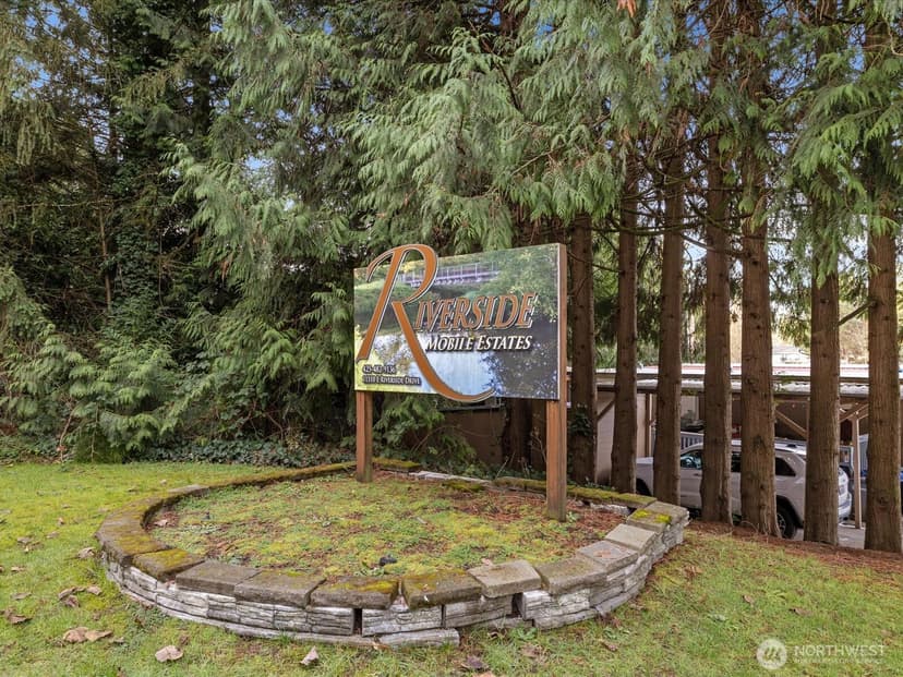 Property photo for 11510 E Riverside Drive #26, Bothell photo 2