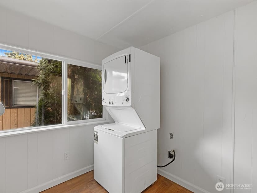 Property photo for 11510 E Riverside Drive #26, Bothell photo 17