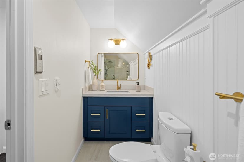 Property photo for 3410 77th Avenue SE, Mercer Island photo 21