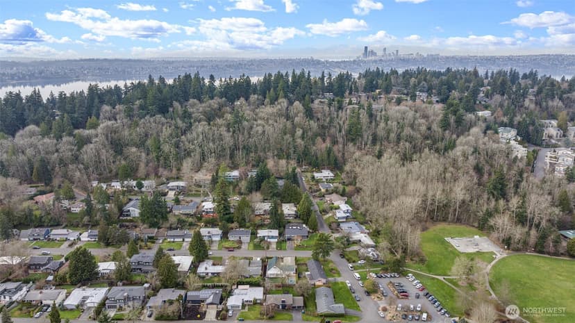 Property photo for 3410 77th Avenue SE, Mercer Island photo 31