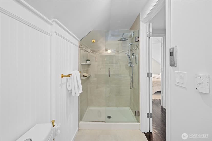 Property photo for 3410 77th Avenue SE, Mercer Island photo 22