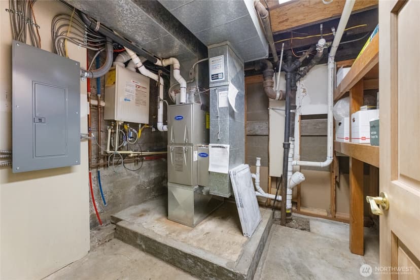 Property photo for 913 N Ainsworth Avenue, Tacoma photo 35