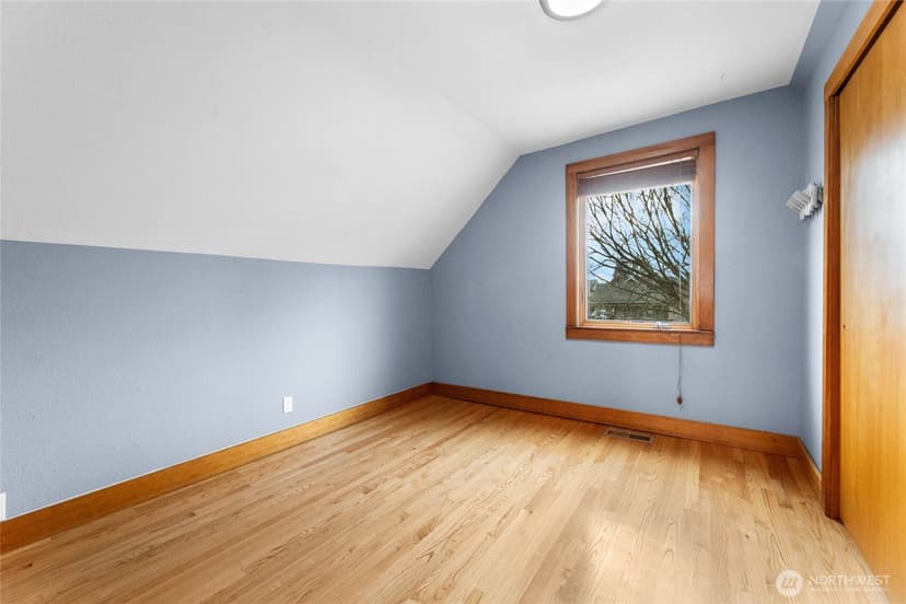 Property photo for 913 N Ainsworth Avenue, Tacoma photo 21