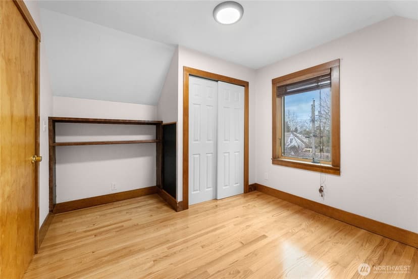 Property photo for 913 N Ainsworth Avenue, Tacoma photo 25