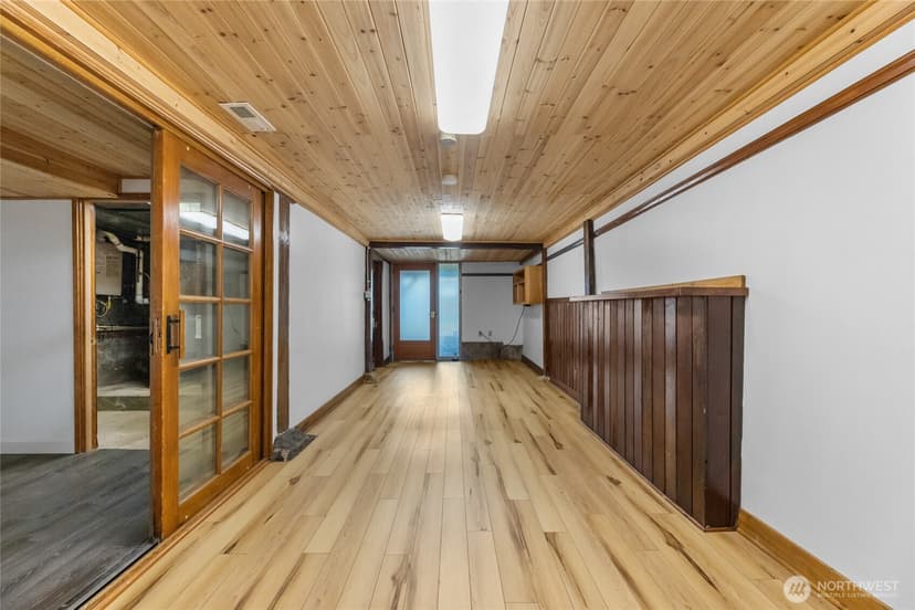 Property photo for 913 N Ainsworth Avenue, Tacoma photo 32
