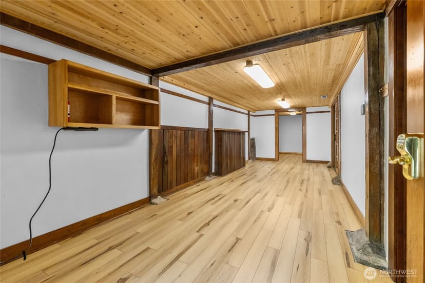 Property photo for 913 N Ainsworth Avenue, Tacoma photo 30
