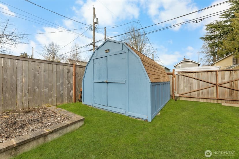 Property photo for 913 N Ainsworth Avenue, Tacoma photo 28