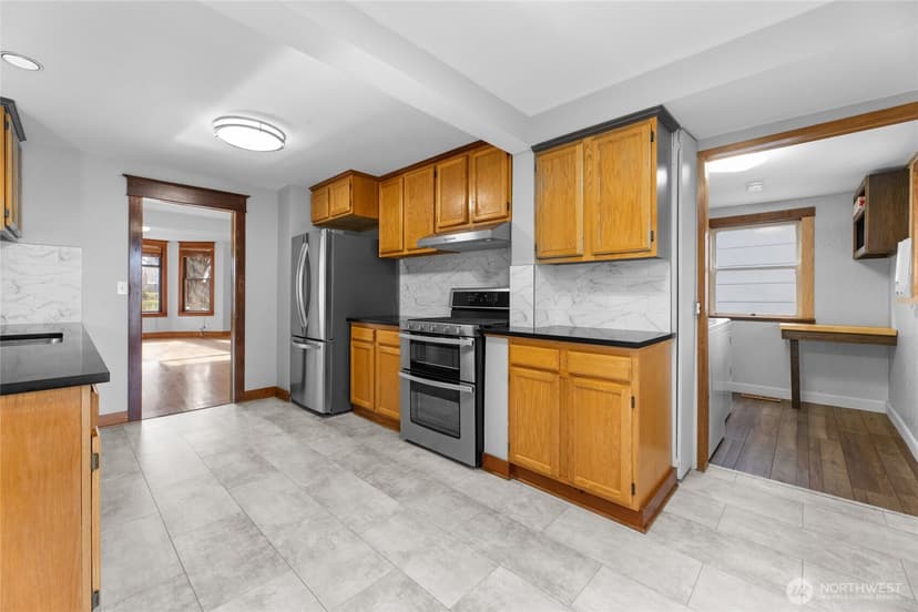 Property photo for 913 N Ainsworth Avenue, Tacoma photo 19