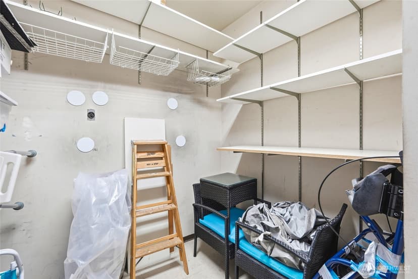 Property photo for 620 W Mercer Place #2B, Seattle photo 30