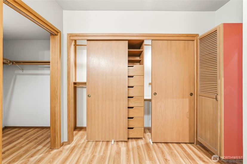 Property photo for 620 W Mercer Place #2B, Seattle photo 26