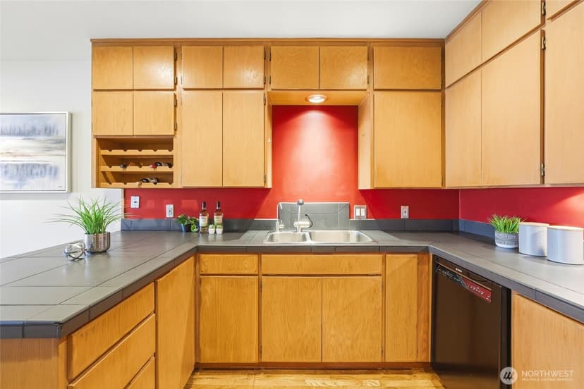Property photo for 620 W Mercer Place #2B, Seattle photo 15