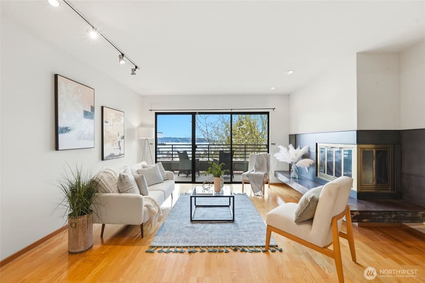 Property photo for 620 W Mercer Place #2B, Seattle photo 17
