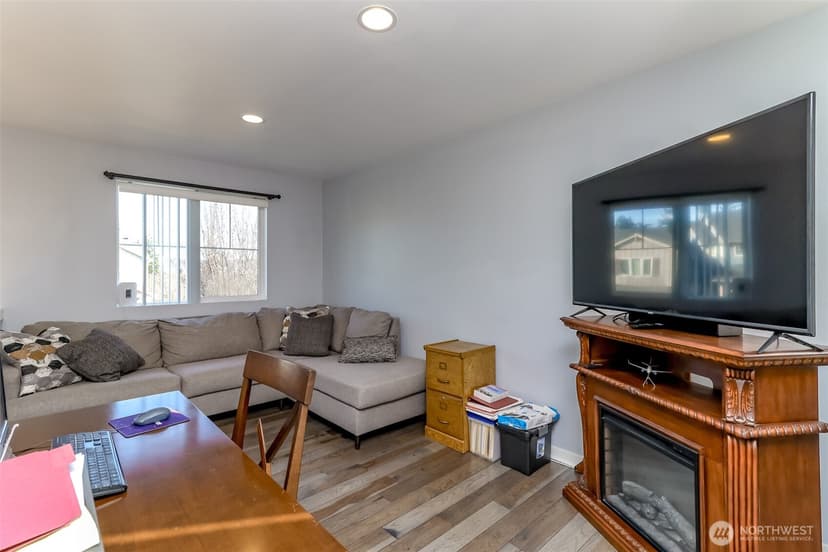Property photo for 6820 9th Street E, Fife photo 18