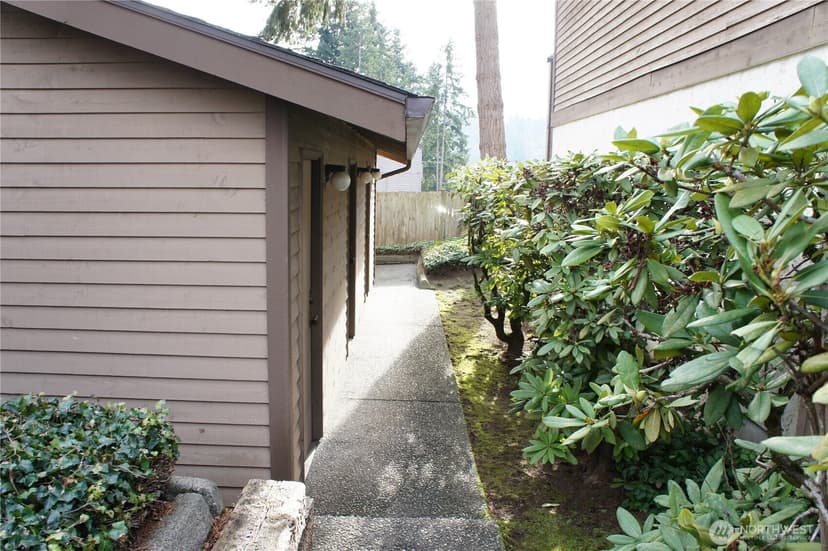 Property photo for 8013 NE 177th Ct #402, Kenmore photo 20