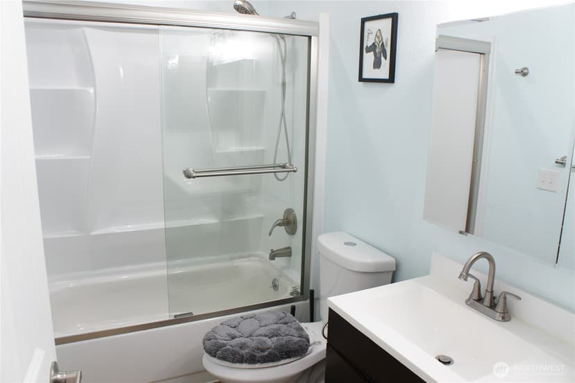 Property photo for 8013 NE 177th Ct #402, Kenmore photo 13