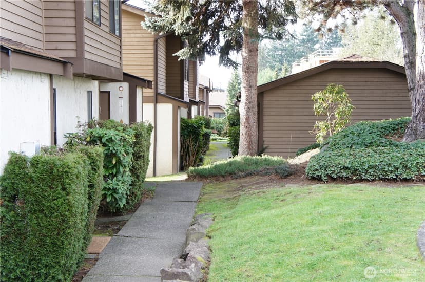 Property photo for 8013 NE 177th Ct #402, Kenmore photo 21