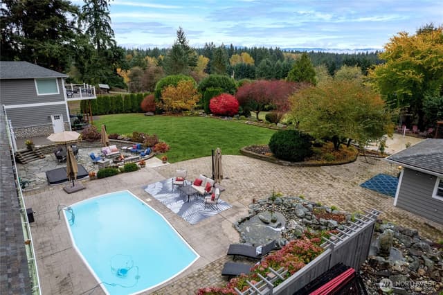 Property photo for 24215 75th Avenue SE, Woodinville photo 5