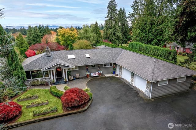 Property photo for 24215 75th Avenue SE, Woodinville photo 2