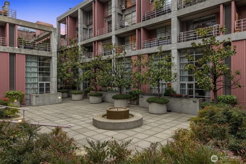 Property photo for 1425 Western Avenue #L310, Seattle photo 27