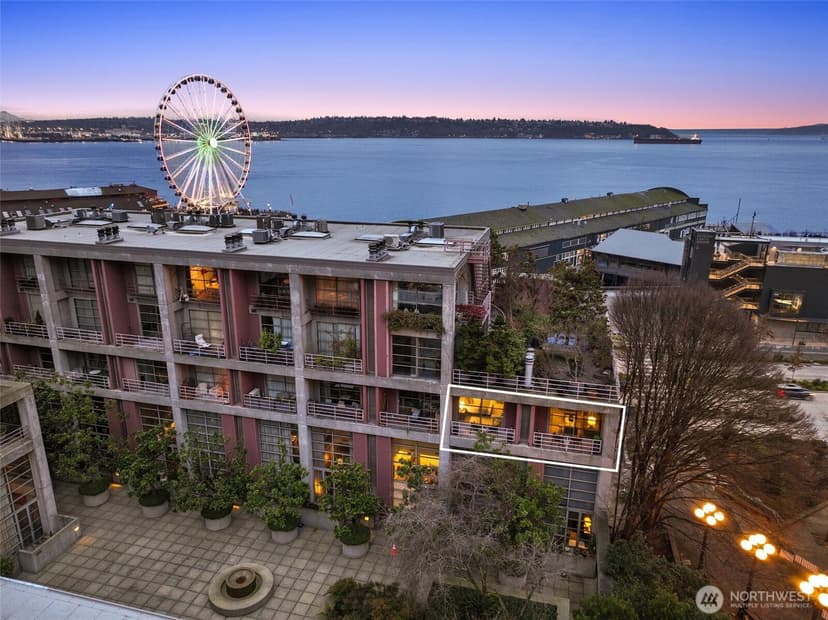 Property photo for 1425 Western Avenue #L310, Seattle
