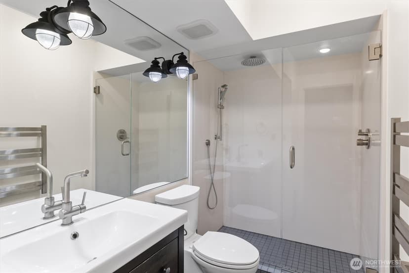 Property photo for 1425 Western Avenue #L310, Seattle photo 17