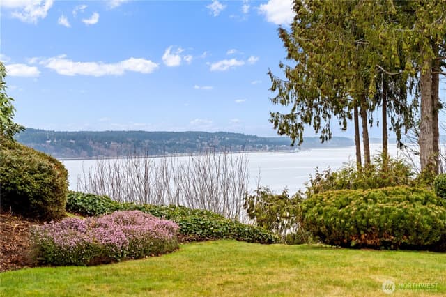 Property photo for 5717 88th Street SW, Mukilteo photo 3