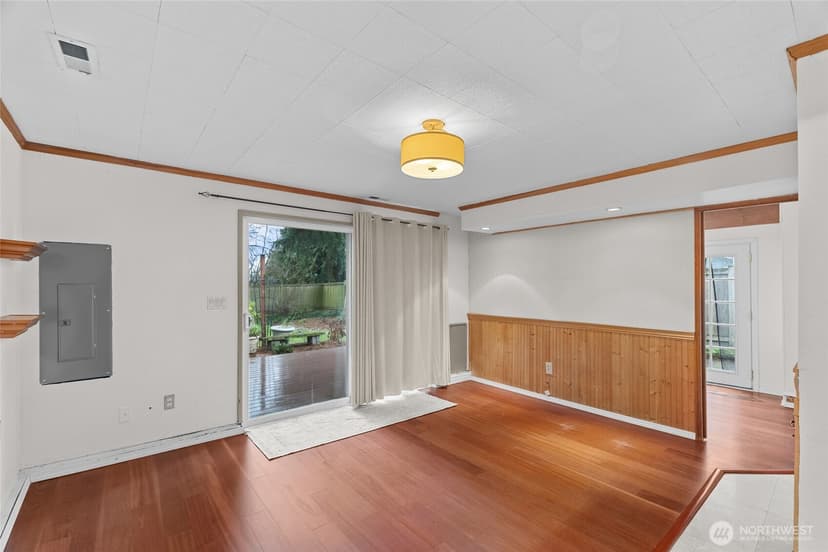 Property photo for 1306 SW 160th Street, Burien photo 11
