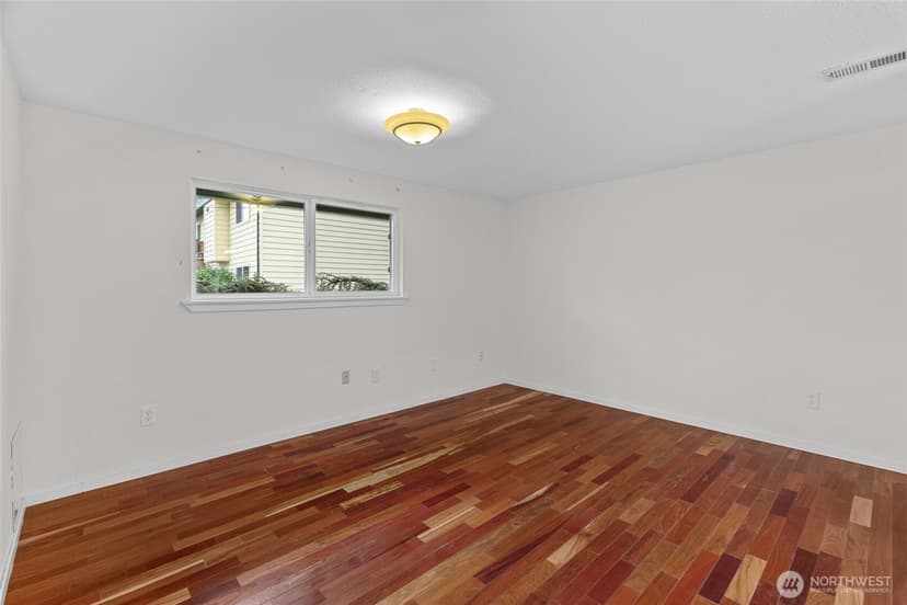Property photo for 1306 SW 160th Street, Burien photo 16