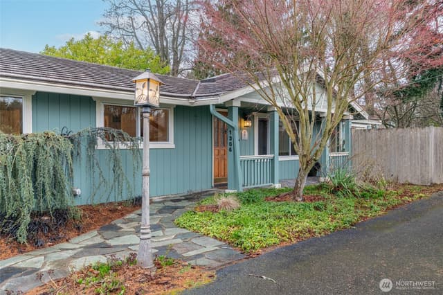 Property photo for 1306 SW 160th Street, Burien photo 2