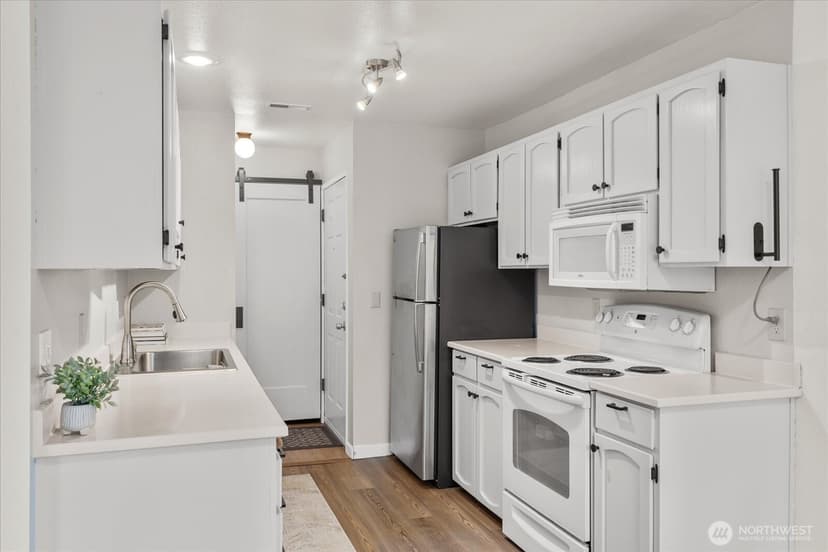 Property photo for 4120 212th Street SW #B206, Mountlake Terrace photo 4