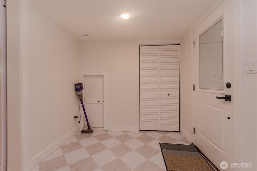 Property photo for 242 SW 186th Street, Normandy Park photo 28