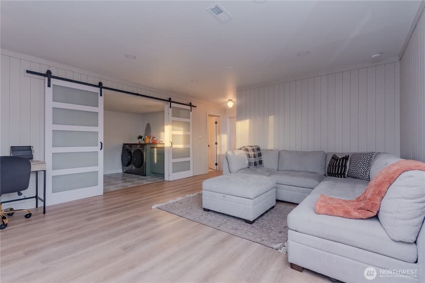 Property photo for 242 SW 186th Street, Normandy Park photo 25