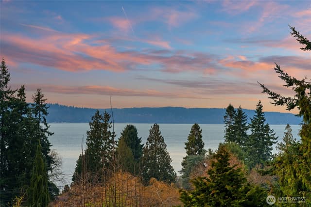 Property photo for 7819 175th Street SW, Edmonds photo 3