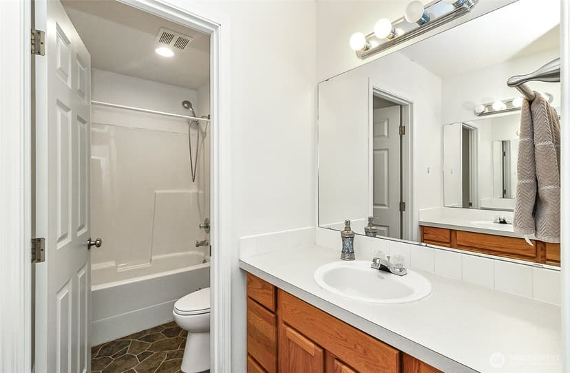Property photo for 11629 54th Drive SE, Everett photo 23