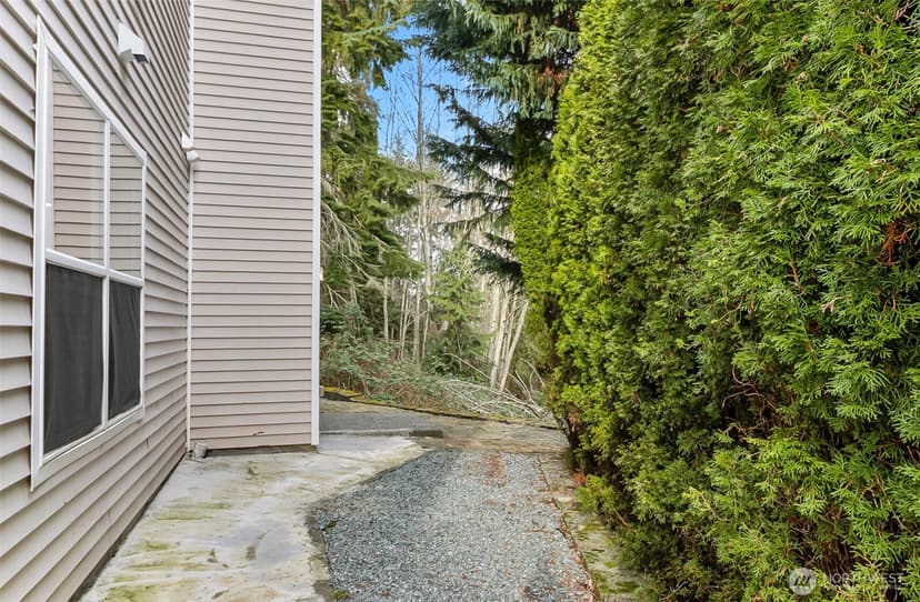 Property photo for 11629 54th Drive SE, Everett photo 36