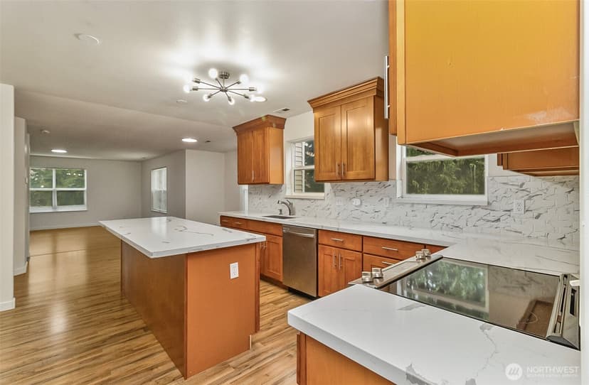 Property photo for 11629 54th Drive SE, Everett photo 9