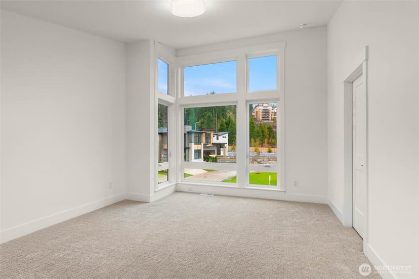 Property photo for 21045 SE 80th Street, Issaquah photo 30