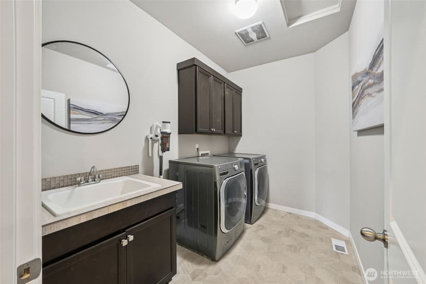 Property photo for 10707 130th Street E, Puyallup photo 15