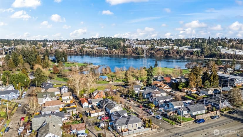 Property photo for 1103 Cogean Avenue, Bremerton photo 4