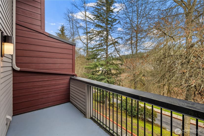 Property photo for 15805 Waynita Way NE #D204, Bothell photo 17
